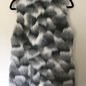 Romeo and Juliet faux fur vest